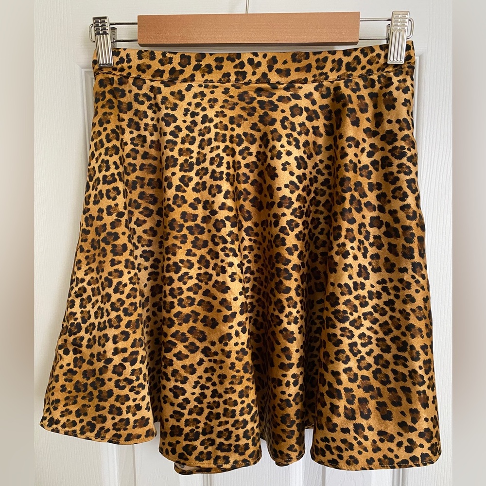Mi Ami by Francesca’s Women’s Size XS Leopard Animal Print Skirt